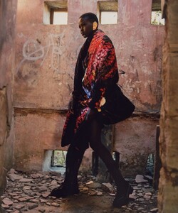 Andrew-Nuding-Vogue-Adut-Akech-17-855x1024.thumb.jpg.808179946fb67ebfc99fdceb8600377f.jpg