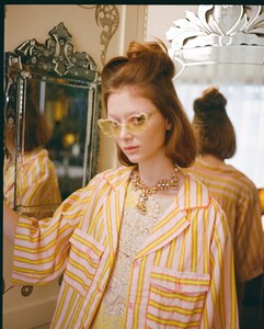 Anna-Sui-Spring-Summer-2020-Campaign03.thumb.jpg.26c648dc20ece367b21397a900139dac.jpg
