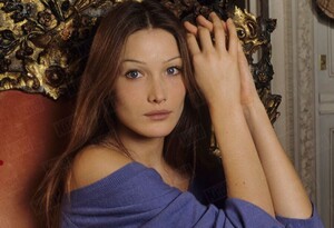 Carla-Bruni-Carla-Bruni-1992-Photos-8.jpg