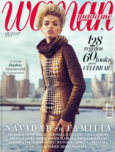 Daphne-Groeneveld-Woman-Spain-Cover-Photoshoot02.thumb.jpg.88f28c787e794f0a0bcf199b07fe2498.jpg