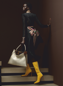 Fendi_Fall_Winter_19_20_01.thumb.png.0f3a5ddc0ed27a433b289219baabe390.png