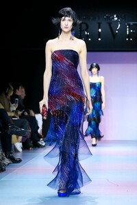 Giorgio-Armani-Prive-Haute-Couture-SS20-Paris-0630-1579635448.thumb.jpg.06e2378931c0d1d6c00b16306a11e685.jpg