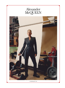 Hawkesworth_Alexander_McQueen_Fall_Winter_19_20_02.thumb.png.1fc03adfec9f7ace8057b38ab6ff0846.png