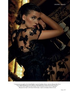 Julia-Van-Os-Fashion-Shoot08.thumb.jpg.d6f3eef8615ff6be7da13b89d08c16ef.jpg