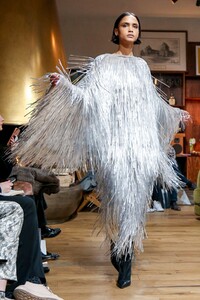 Julie-De-Libran-Haute-Couture-SS20-Paris-1541-1579705603.thumb.jpg.fa05c71a8feb655b126977c7b9ce9f77.jpg