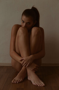 Karolina-Dlha-by-Viktor-Cicko-14-1365x2048.thumb.jpg.25a7e4043079c089c6a0a90353d84967.jpg