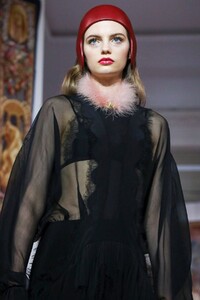 Lanvin-RTW-FW20-Paris-3275-1582711784.jpg