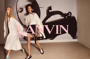 Lanvin-Spring-Summer-2020-Campaign-01.thumb.jpg.977b1eab34640b6830e4369ed2e4ca88.jpg