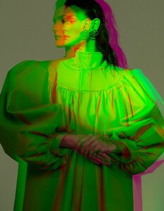 Luca-Meneghel-Vogue-Katlin-Aas-3-798x1024.thumb.jpg.7d5855b6cf22f7354ee6bb4f89ad9f49.jpg