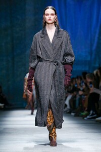 Missoni-RTW-FW20-Milan-2494-1582399462.thumb.jpg.23720133de832ec20e2a4dd7d0c55d42.jpg