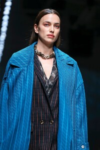 Missoni-RTW-FW20-Milan-3045-1582399979.thumb.jpg.12e2bef5617346cc70372ae7876174c4.jpg