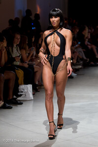 Model-011.thumb.jpg.66ff0404520d7d6c97c2a3ad31193370.jpg