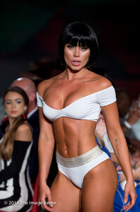 Model-051.thumb.jpg.3622c0dbd0579cff4ecdeec140dd9ec3.jpg