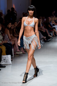 Model-052.thumb.jpg.6731ad3f2f02ed974d7fba37ee8e14d0.jpg
