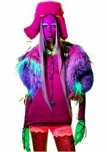 Neon-Style-Fashion-Editorial05.thumb.jpg.603814e76b88362313818b8aea8f22c8.jpg