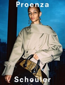 Proenza-Schouler-FW19-Pierre-Ange-Carlotti-08.thumb.jpg.1d08272db647fd597261d6f64fab12cc.jpg