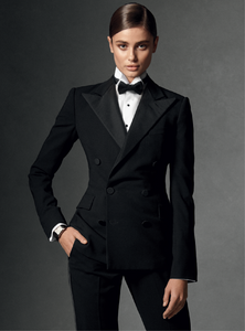 Ralph_Lauren_Fall_Winter_19_20_02.thumb.png.07956c752b204faf3325b53352585b03.png