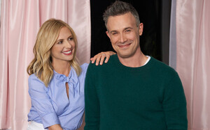 SARAH-michelle-gellar-freddie-prinze-jr.thumb.jpg.199a7ee7f8ccf2f262a4d0ead70a1ba1.jpg