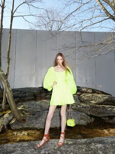 Sara-Grace-Wallerstedt-Bergdorf-Goodman-Editorial08.thumb.jpg.f7f640d59f0ae6f5413710b0406dfefc.jpg