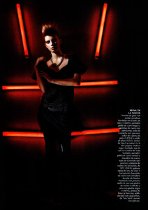 ScansGallery_LucaGadjus_VogueSP0307_02.jpg