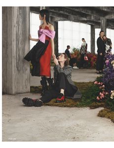 Vanderperre_Prada_Fall_Winter_19_20_01.thumb.png.4d3a80970347221e982651566156e5a4.png
