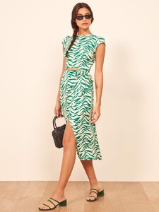 alana-dress-zigzag-1.thumb.jpg.22b81388a52709f9ac34b0b3b36f7dcc.jpg