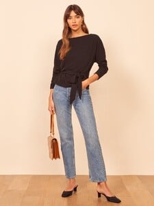 aly-top-black-2.thumb.jpg.c610dea26f5a2b6181edf202702e9a19.jpg