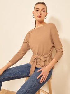 aly-top-buff-3.thumb.jpg.341baf63cb7fac423a8f021c240e9ca0.jpg