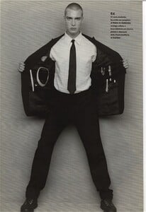 amica-decembre-1998-alex-caylex-vestirsi-di-regali-5.jpg