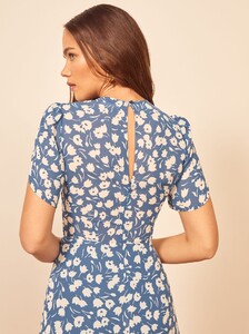 andre-dress-tuli-3.thumb.jpg.3ce4431a2e81bc9a7016101e93d7c363.jpg