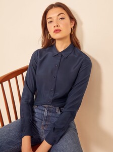 anne-top-navy-5.thumb.jpg.1eeebcb86f050a50971c61975305440e.jpg