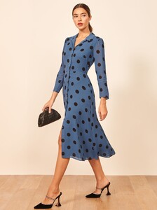 arcadia-dress-porto-2.thumb.jpg.87388a4130ef12e9886c85e226a19e02.jpg