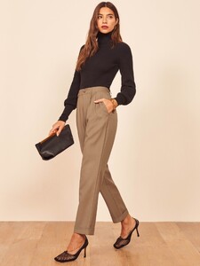 arie-pant-camel-1.thumb.jpg.6ffe1f437cfc76c05f946b89f8241160.jpg