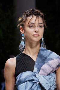 armani_0187.thumb.jpg.bc6b6c832fc274c11a23430a8fe3031e.jpg
