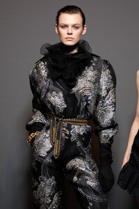 backstage-defile-alberta-ferretti-automne-hiver-2020-2021-milan-coulisses-395.thumb.jpg.555fdb26a089f6169b4a4fe9a8149f8a.jpg