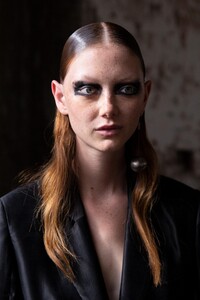 backstage-defile-ann-demeulemeester-printemps-ete-2020-paris-coulisses-70.thumb.jpg.28ac93b3c6955f23877234b869d9279b.jpg
