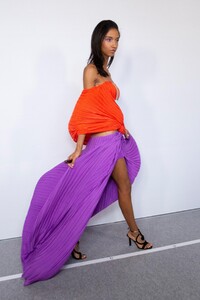 backstage-defile-balmain-printemps-ete-2020-paris-coulisses-205.thumb.jpg.394d43e3ae30cf599264c6f3640c6d06.jpg