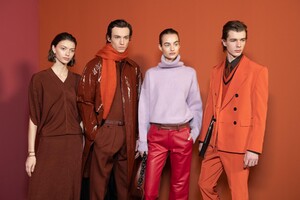 backstage-defile-boss-automne-hiver-2020-2021-milan-coulisses-171.thumb.jpg.67e38d57727ba1332e4f79016d3f8fcb.jpg