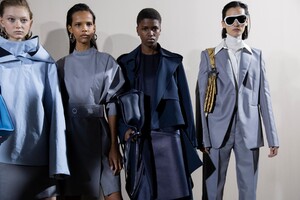 backstage-defile-boss-printemps-ete-2020-milan-coulisses-71.thumb.jpg.069826066ac41c6b6b1e667cea3d1133.jpg