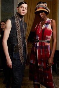backstage-defile-cividini-automne-hiver-2020-2021-milan-coulisses-154.thumb.jpg.0af8126b9a3caca7d2188b72399d81d1.jpg