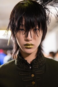 backstage-defile-dries-van-noten-printemps-ete-2020-paris-coulisses-179.thumb.jpg.bd0526c0f9b2df9052e770175ad589ac.jpg