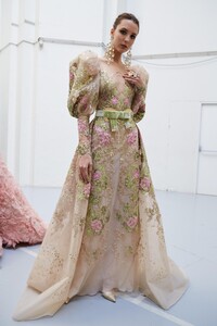 backstage-defile-elie-saab-printemps-ete-2020-paris-coulisses-133.thumb.jpg.09b9682945414fad3e4cc58c500b2786.jpg