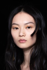backstage-defile-etro-automne-hiver-2020-2021-milan-coulisses-112.thumb.jpg.10f3cff500d4ac43138ebcd70ddce0cc.jpg