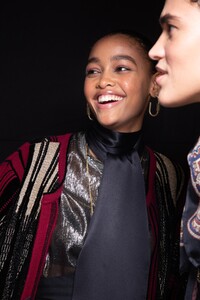 backstage-defile-etro-automne-hiver-2020-2021-milan-coulisses-167.thumb.jpg.dbca261ddfd49e695d5778e6f3039033.jpg