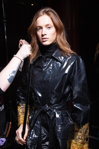 backstage-defile-etro-automne-hiver-2020-2021-milan-coulisses-172.thumb.jpg.6357f9e15a094f7c07271cd7f3872644.jpg