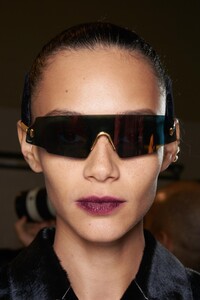backstage-defile-fendi-automne-hiver-2020-2021-milan-coulisses-39.thumb.jpg.acda69767db43a2a0f3884283574a9a1.jpg