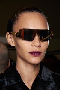 backstage-defile-fendi-automne-hiver-2020-2021-milan-coulisses-41.thumb.jpg.4d13ad90b2b3be058d34f56386788911.jpg