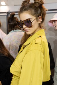 backstage-defile-fendi-printemps-ete-2020-milan-coulisses-203.thumb.jpg.bd5edf2ee9ff37377da59c82b8bc0c6b.jpg