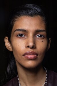 backstage-defile-gabriele-colangelo-automne-hiver-2020-2021-milan-coulisses-35.thumb.jpg.00d9d0c060153615997a3dc020f7e46b.jpg