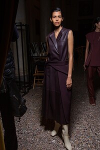 backstage-defile-gabriele-colangelo-automne-hiver-2020-2021-milan-coulisses-37.thumb.jpg.75df521f505f5fe4d9bf445b61b08b63.jpg